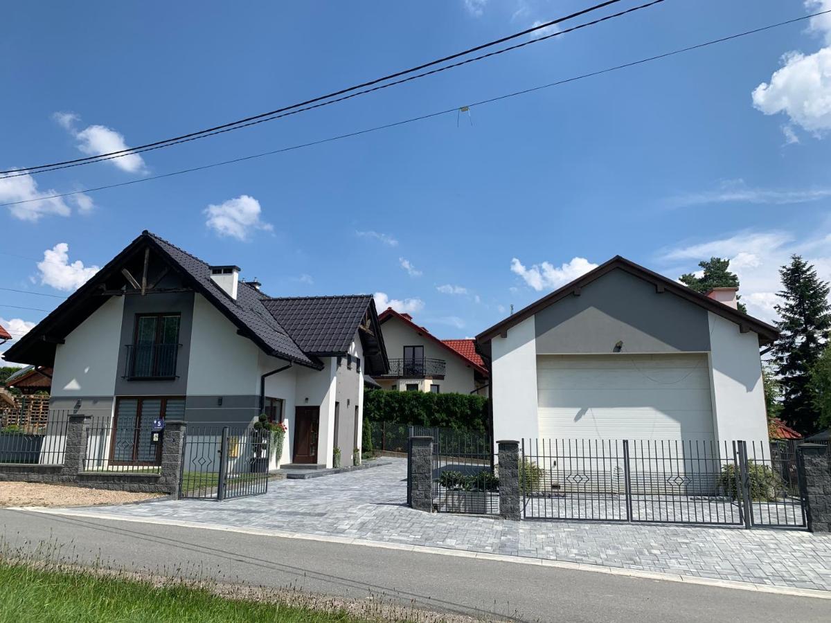 Cozy 2-Bedroom Vacation Apartment With Entire Top Floor Gaj  Luaran gambar